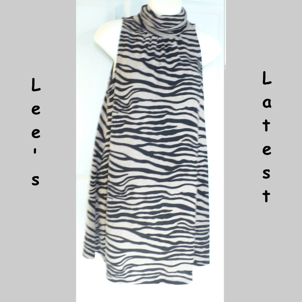 Forever Twentyone 21 Sleeveless Animal Print Top/Tunic/Dress Sweater Small NWT